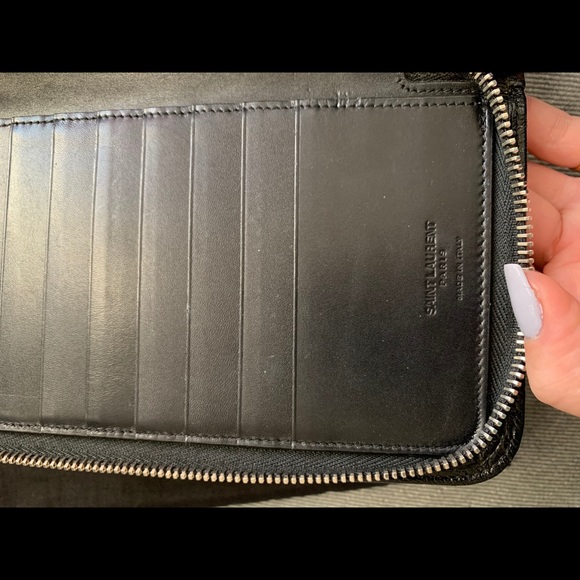 YSL Black Crocodile Embossed Zip Around Wallet - Picture 5 of 9